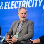 Cómo será el impacto de los autos eléctricos y los data centers en la red energética